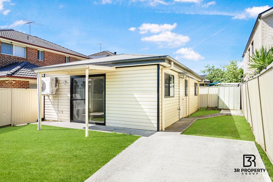 2a Buttigieg Pl, Plumpton, NSW 2761