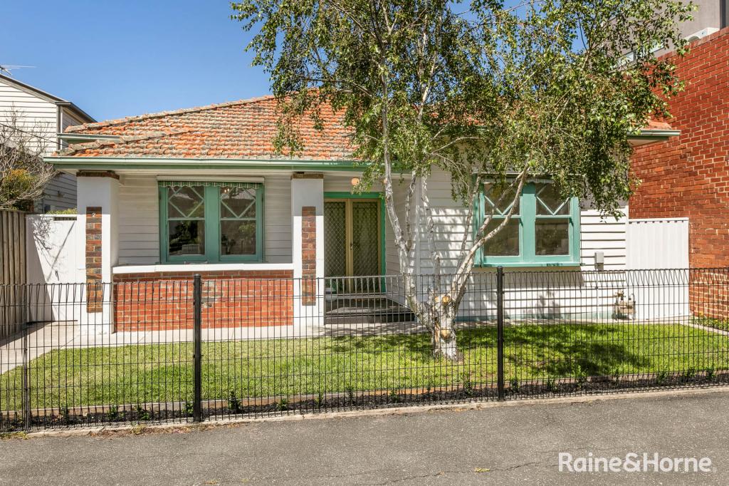 2 BROWN ST, NEWPORT, VIC 3015
