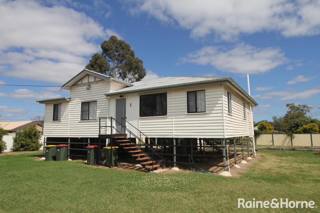 1 & 2/3 Railway Tce, Kingaroy, QLD 4610