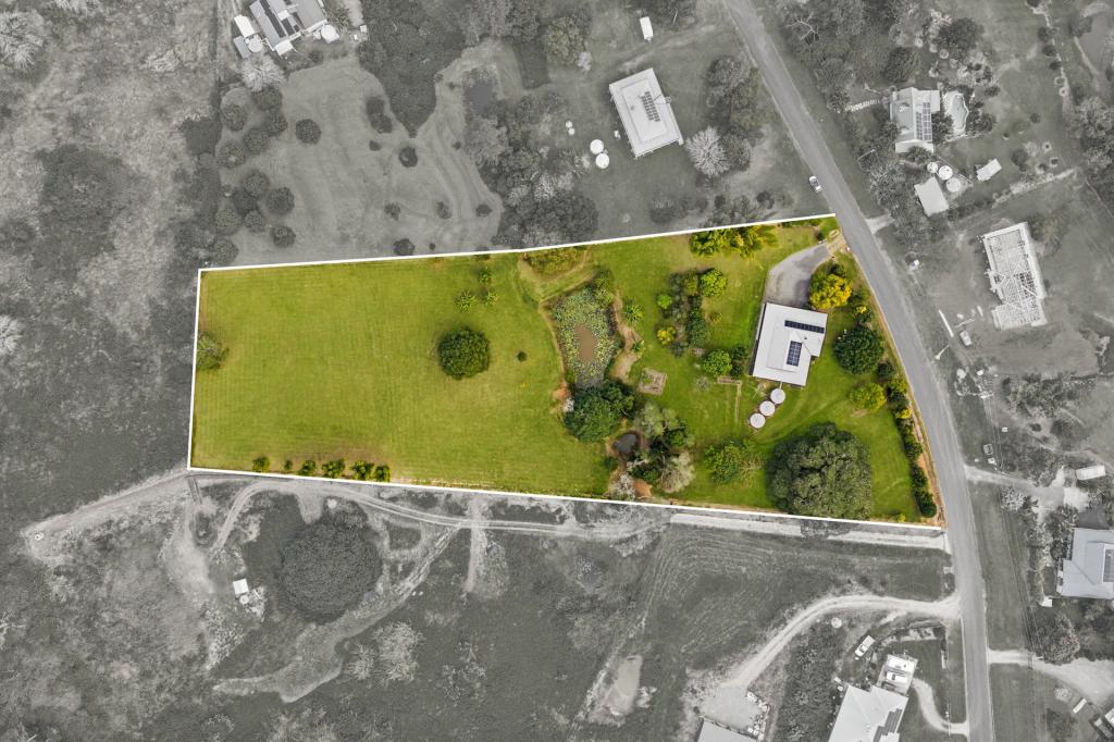 22 Highfield Dr, Chatsworth, QLD 4570