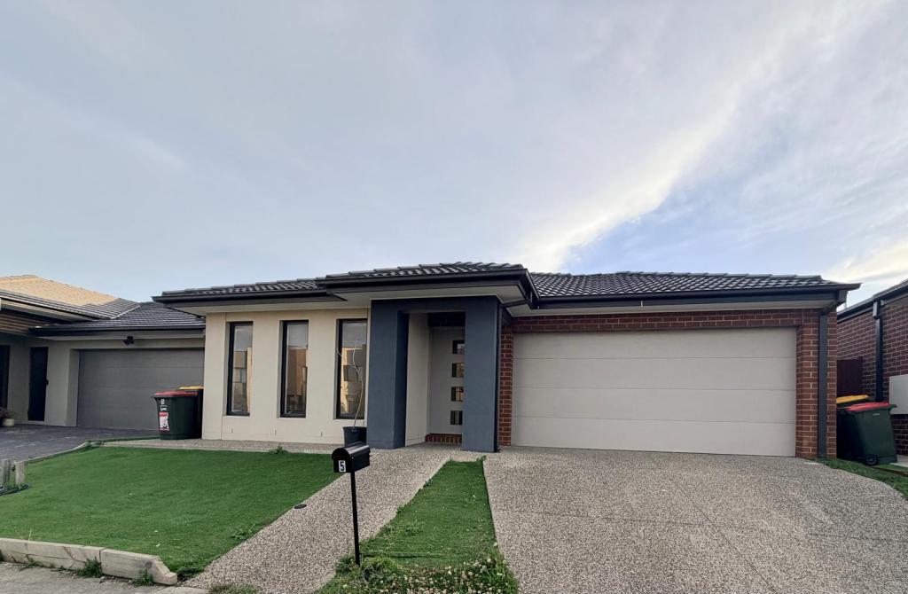 5 FEWSTER CCT, MICKLEHAM, VIC 3064
