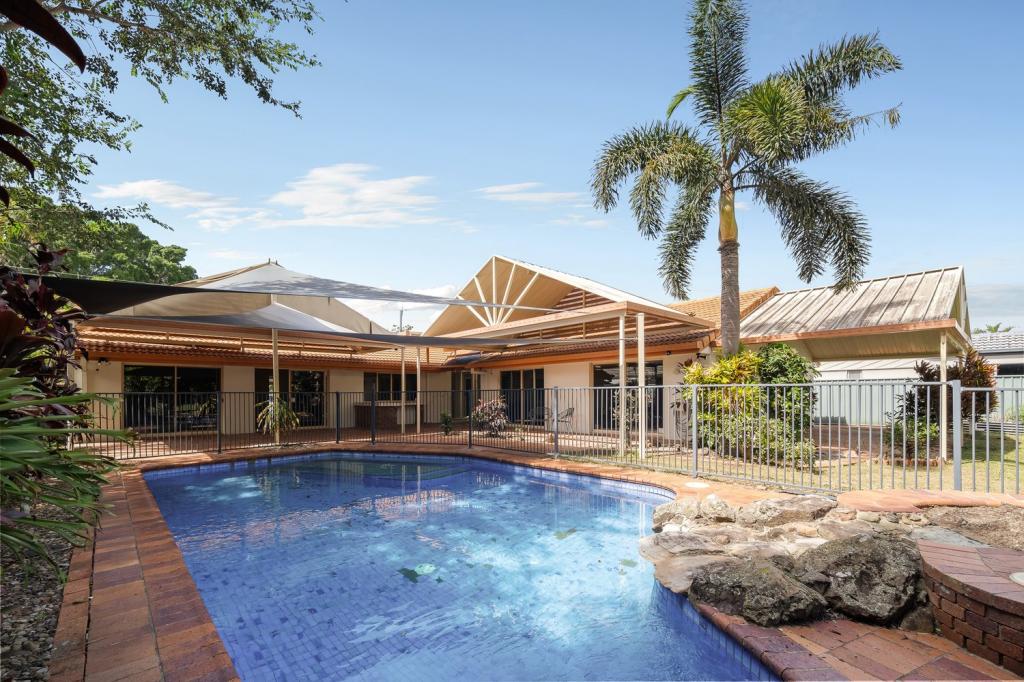 49 Fairway Dr, Clear Island Waters, QLD 4226