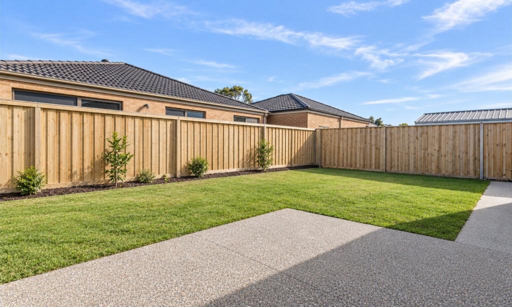 16 Albany Way, Charlemont, VIC 3217