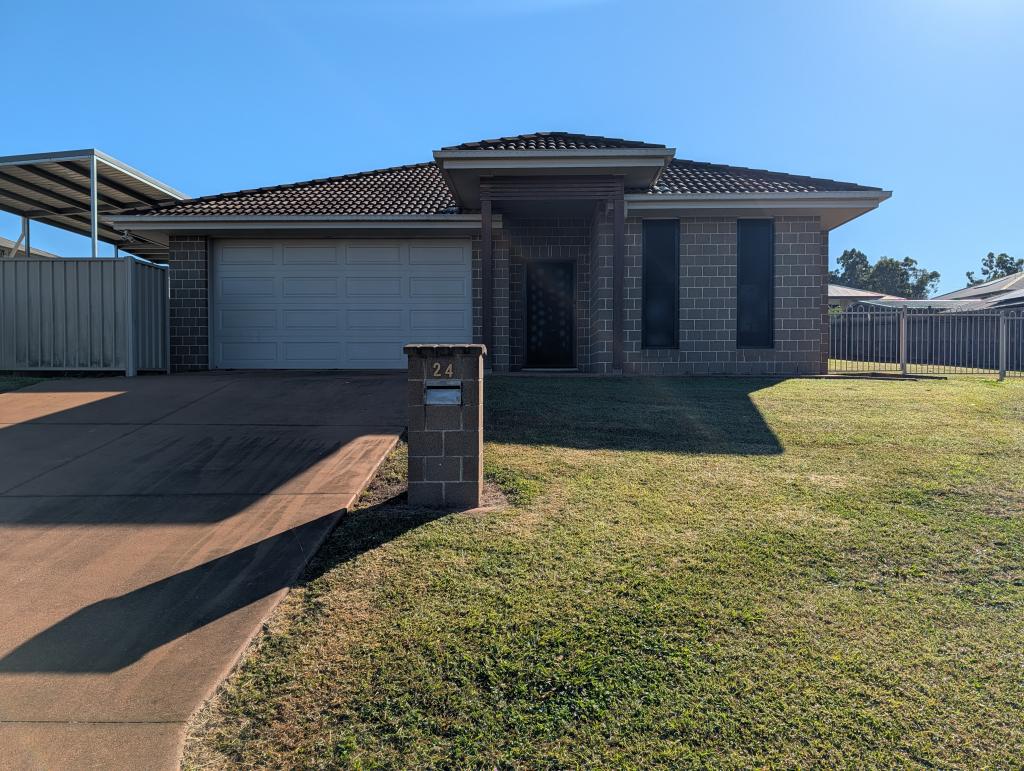24 Pioneer Ave, Childers, QLD 4660