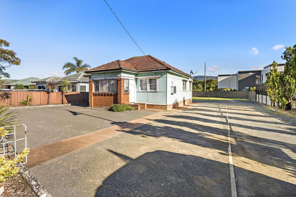 196 Princes Hwy, Dapto, NSW 2530