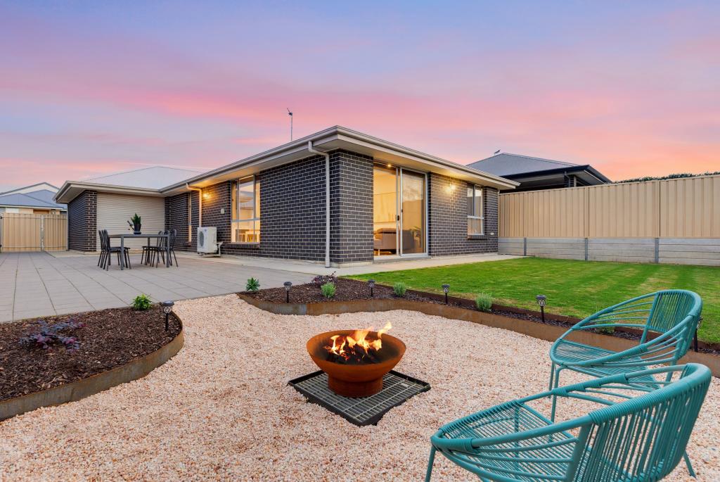 21 Fathom Cres, Seaford Meadows, SA 5169
