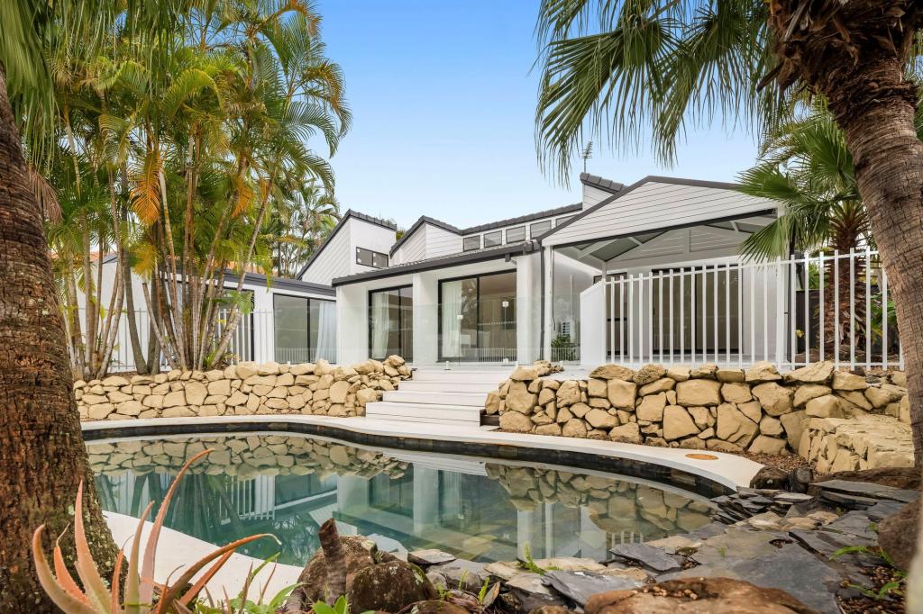 16 Sandringham Dr, Robina, QLD 4226