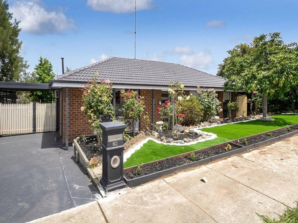 63 Murphy Rd, Pakenham, VIC 3810