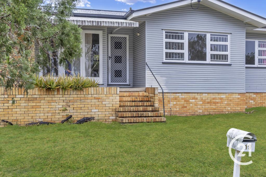 19 Grenadier Cir, Ebbw Vale, QLD 4304