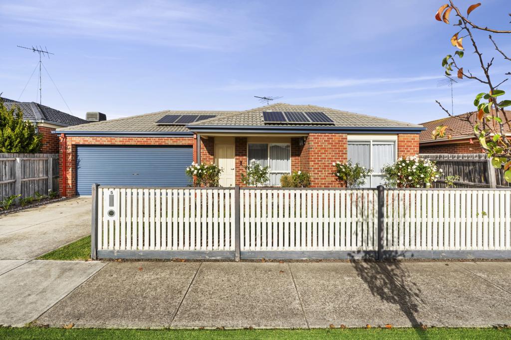 5 REDWOOD PL, GROVEDALE, VIC 3216