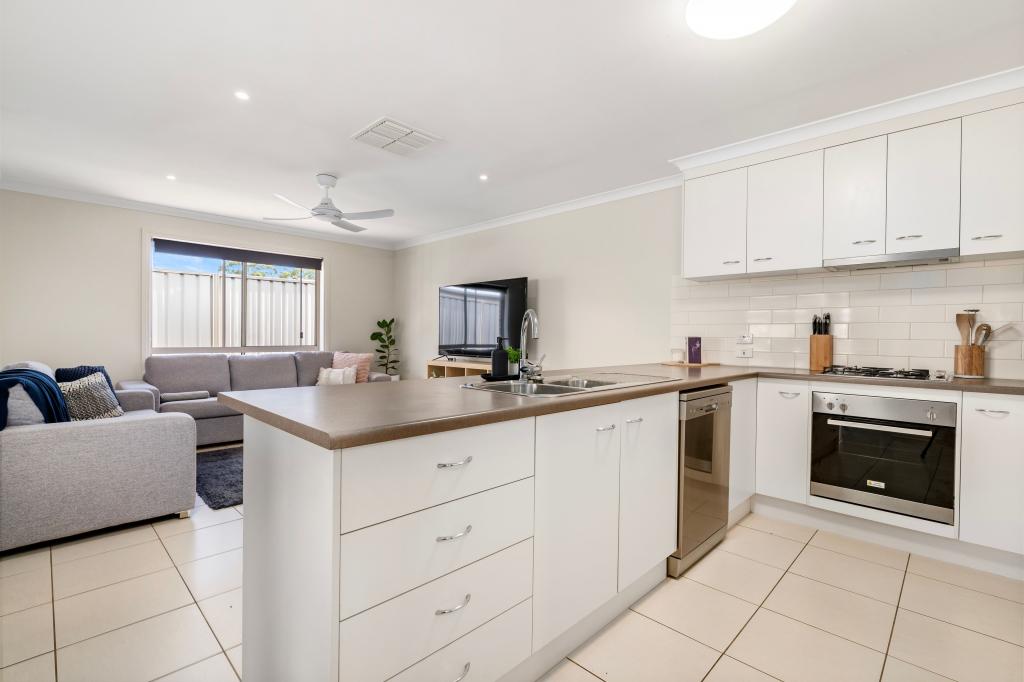 1 Tambo Ct, Thurgoona, NSW 2640
