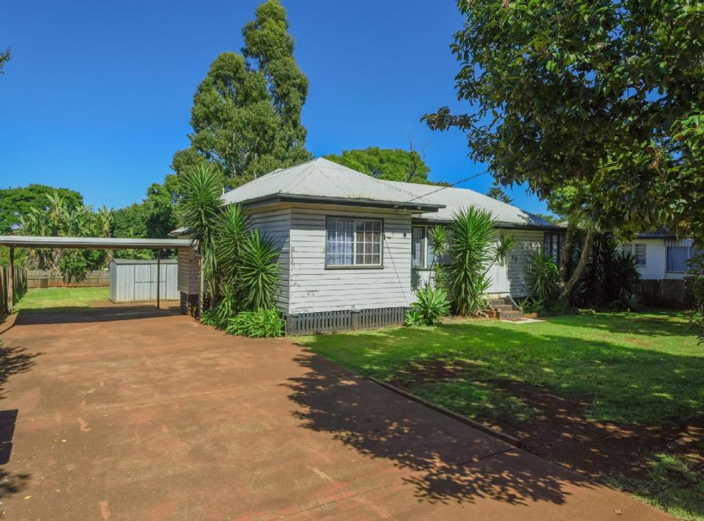 42 Glenvale Rd, Harristown, QLD 4350