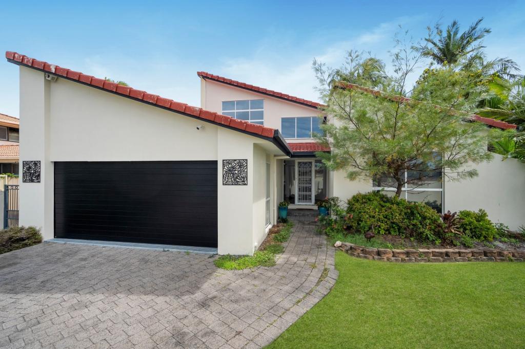 401 Oxley Dr, Runaway Bay, QLD 4216