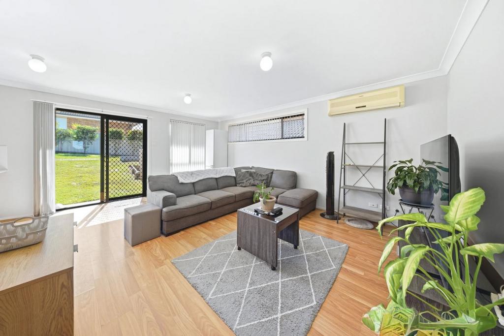 2/87 Clayton Cres, Rutherford, NSW 2320