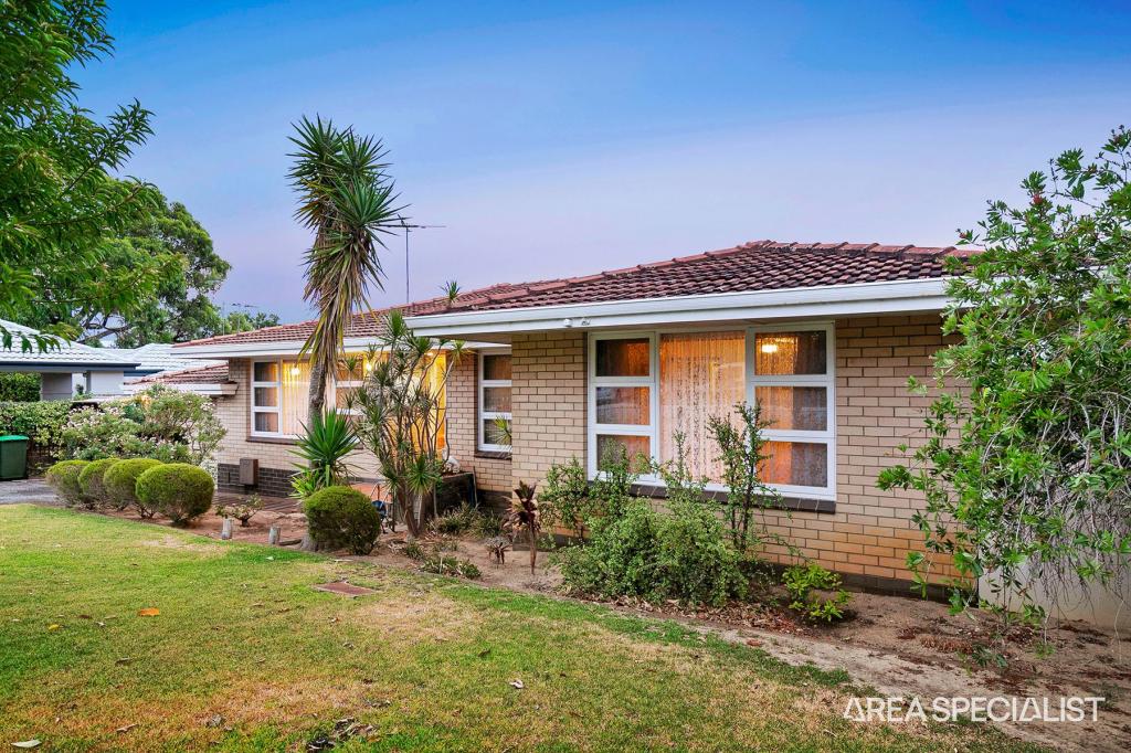 10 Wilson Cres, Wembley Downs, WA 6019