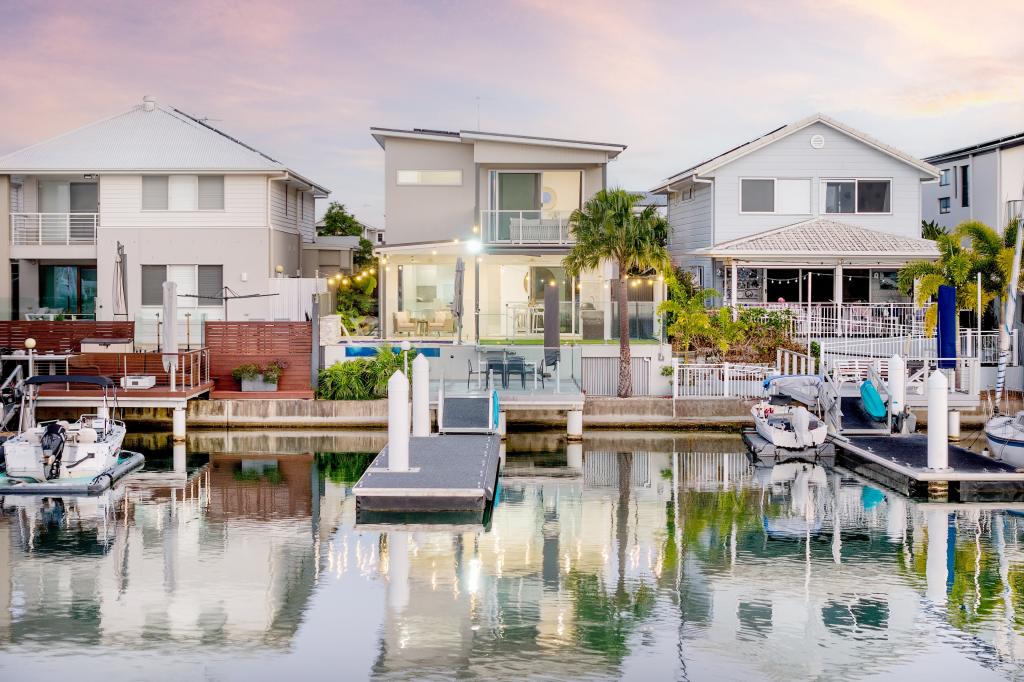 45 Quay Cct, Newport, QLD 4020