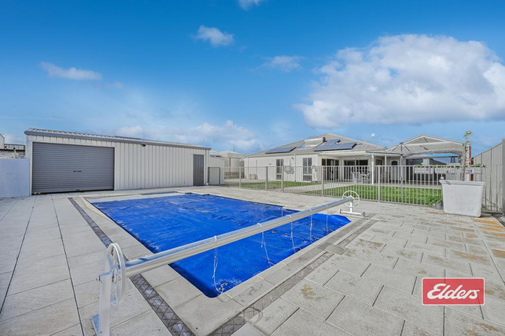 39 Reef Bvd, Drummond Cove, WA 6532