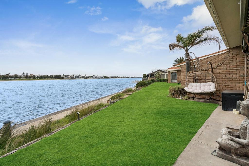 146 Sportsmans Dr, West Lakes, SA 5021