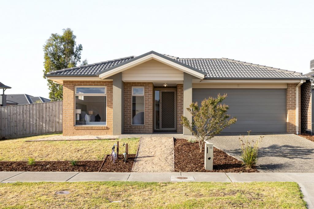 18 Liddiard Way, Mickleham, VIC 3064