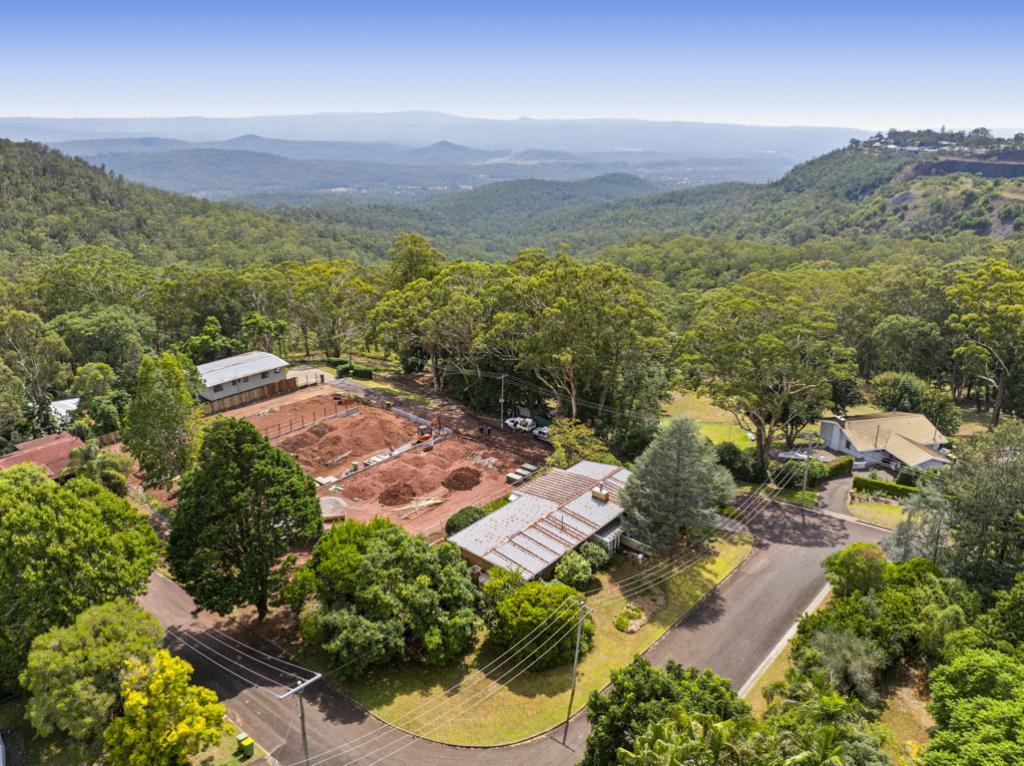 11 Wirra Wirra St, Mount Lofty, QLD 4350
