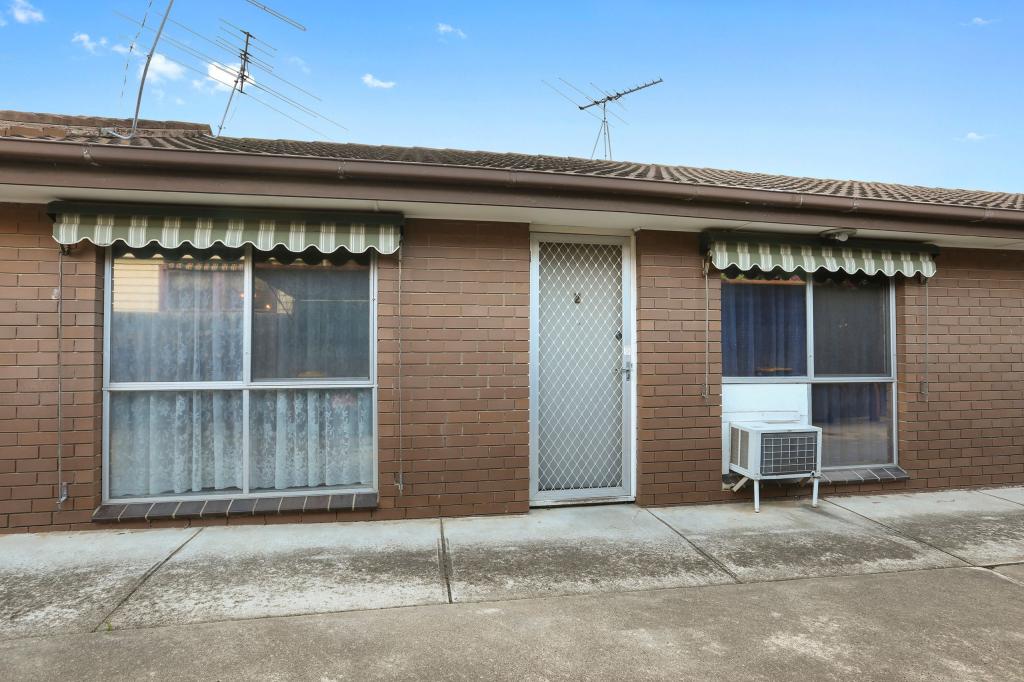 2/10 Oliver St, Manifold Heights, VIC 3218