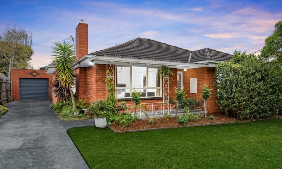 19 Morcom Ave, Ringwood East, VIC 3135