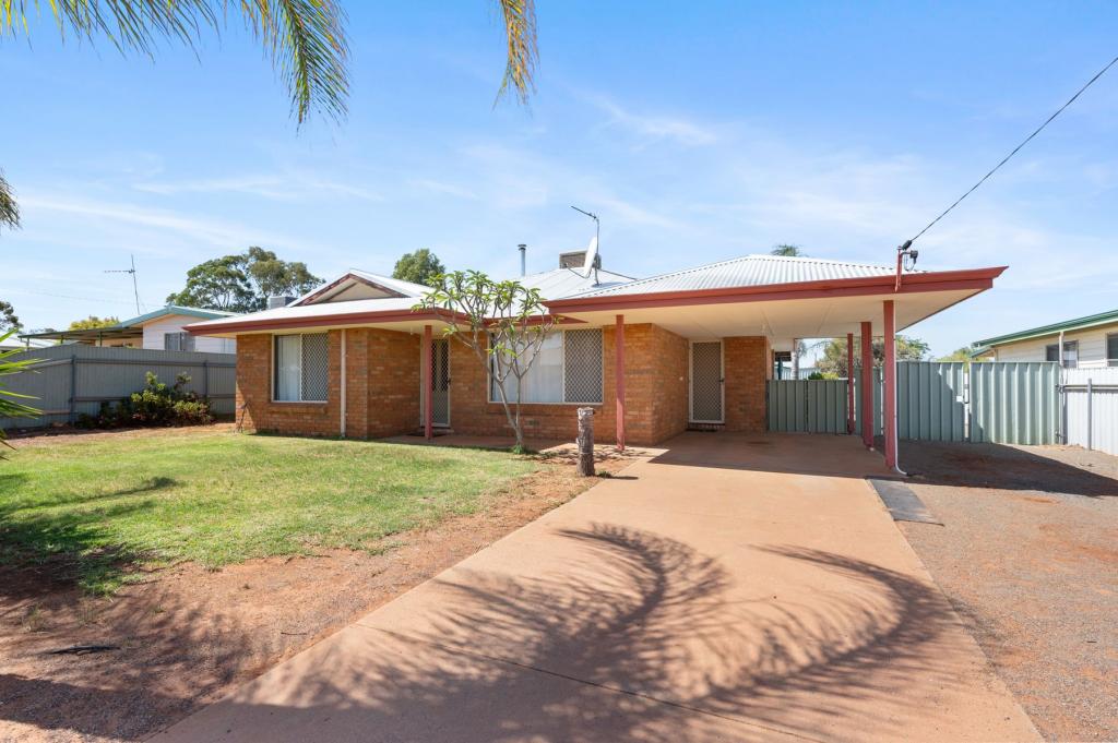 101 Forrest St, Coolgardie, WA 6429