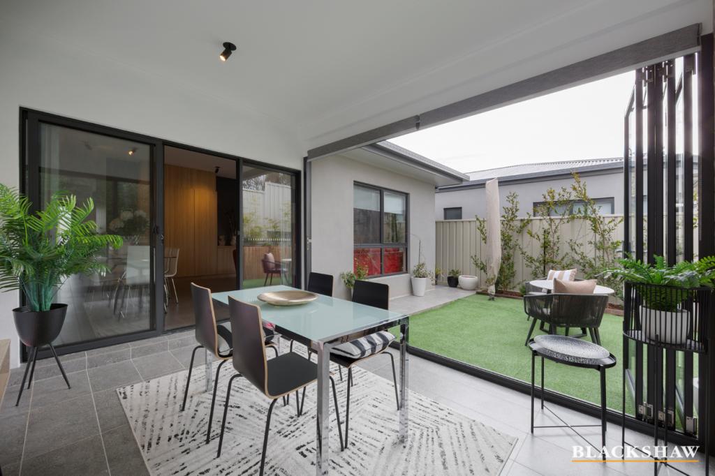2/21 Bernacchi St, Mawson, ACT 2607