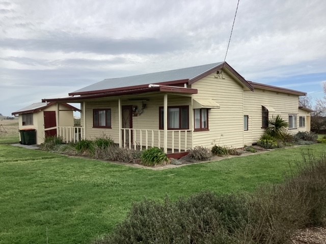 126 Mena Park Rd, Mena Park, VIC 3373