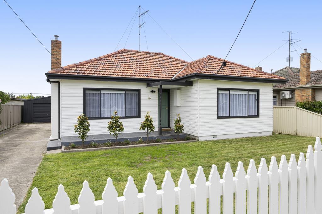 40 Grammar St, Wendouree, VIC 3355