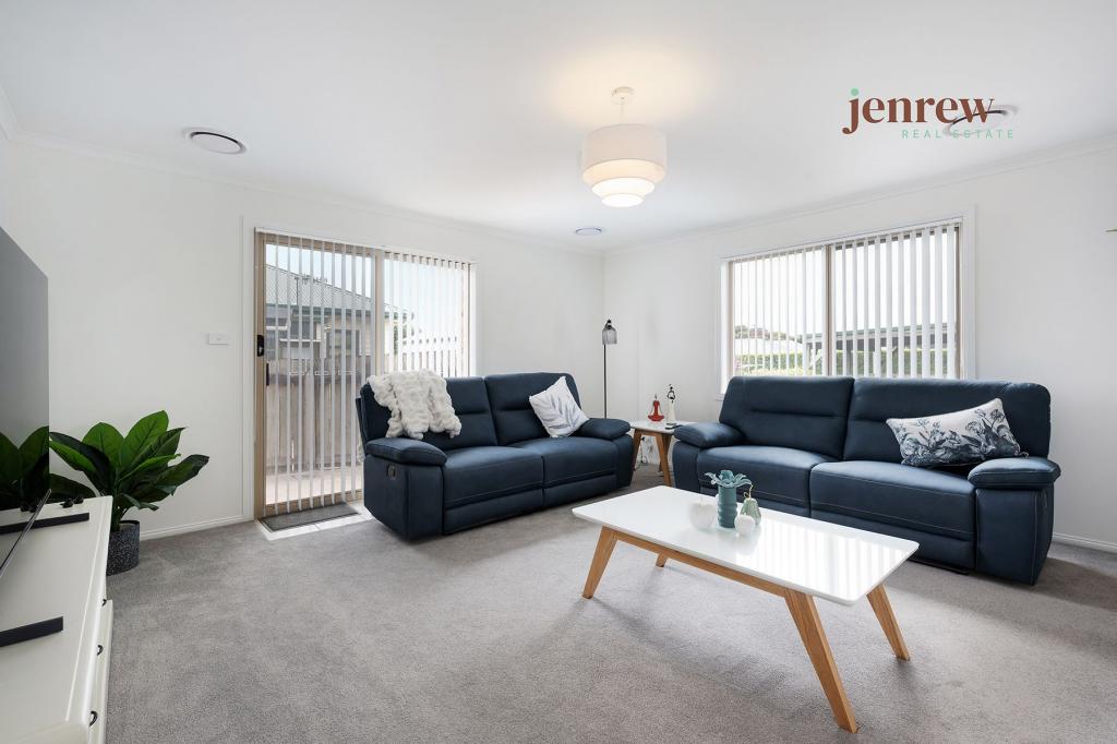 2/18 Abbott St, Upper Burnie, TAS 7320