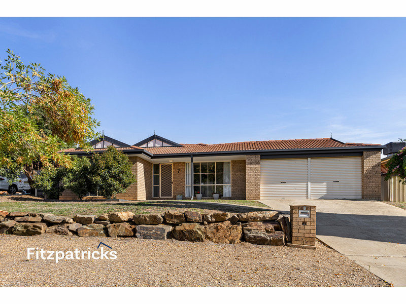 7 Kimba Dr, Glenfield Park, NSW 2650