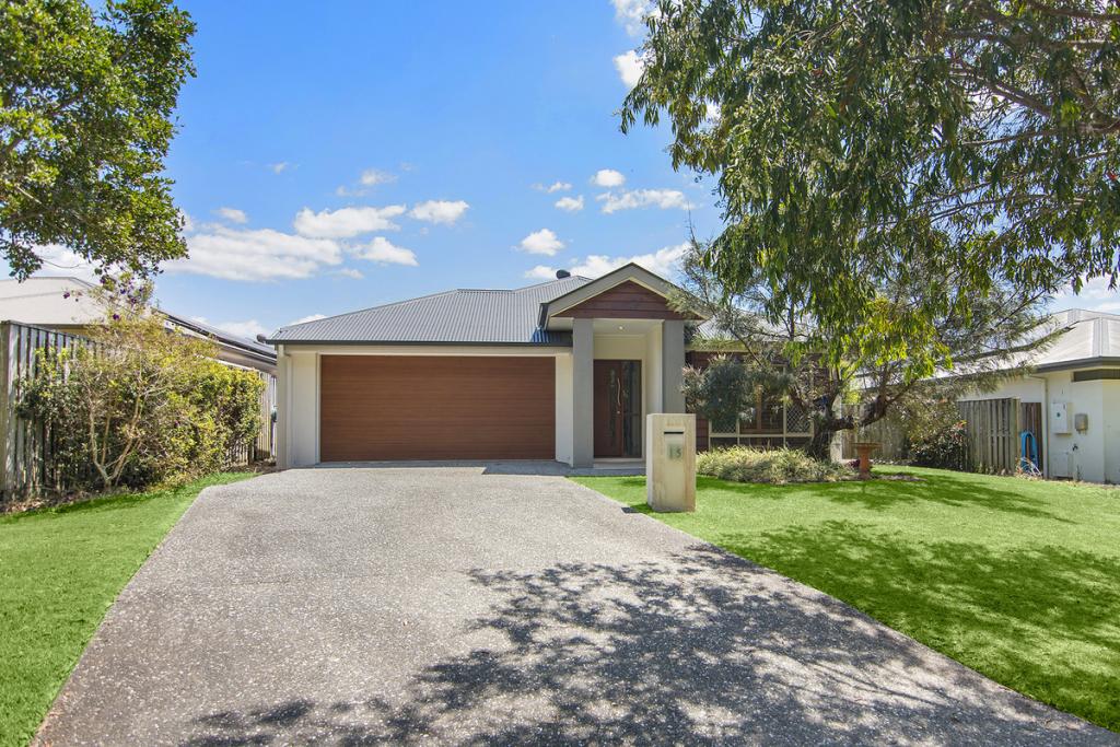 15 Northern Skies Tce, Maudsland, QLD 4210