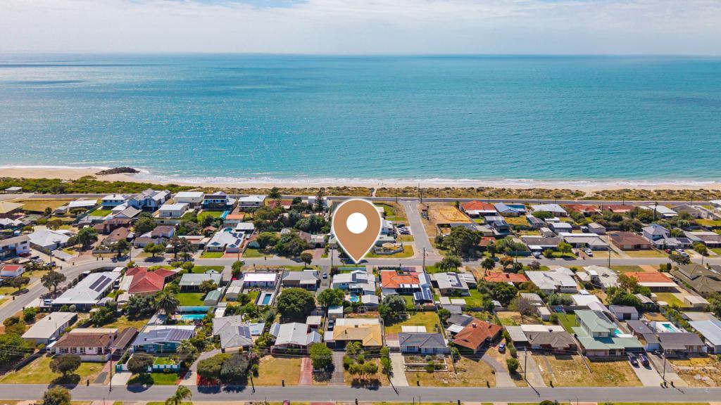 11 HICKMAN RD, SILVER SANDS, WA 6210