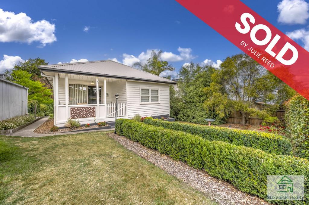 2 Chamberlain Rd, Newborough, VIC 3825