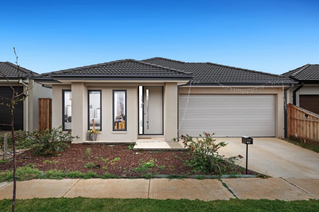 43 Stonneyburn Rd, Thornhill Park, VIC 3335