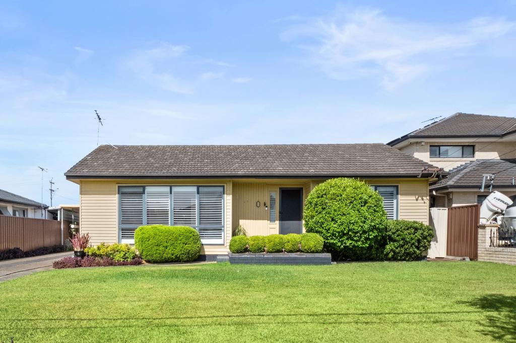 27 Fiona St, Mount Pritchard, NSW 2170