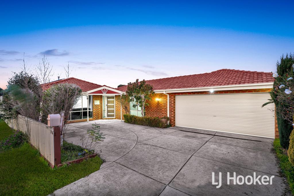 10 NUZLA CT, HAMPTON PARK, VIC 3976