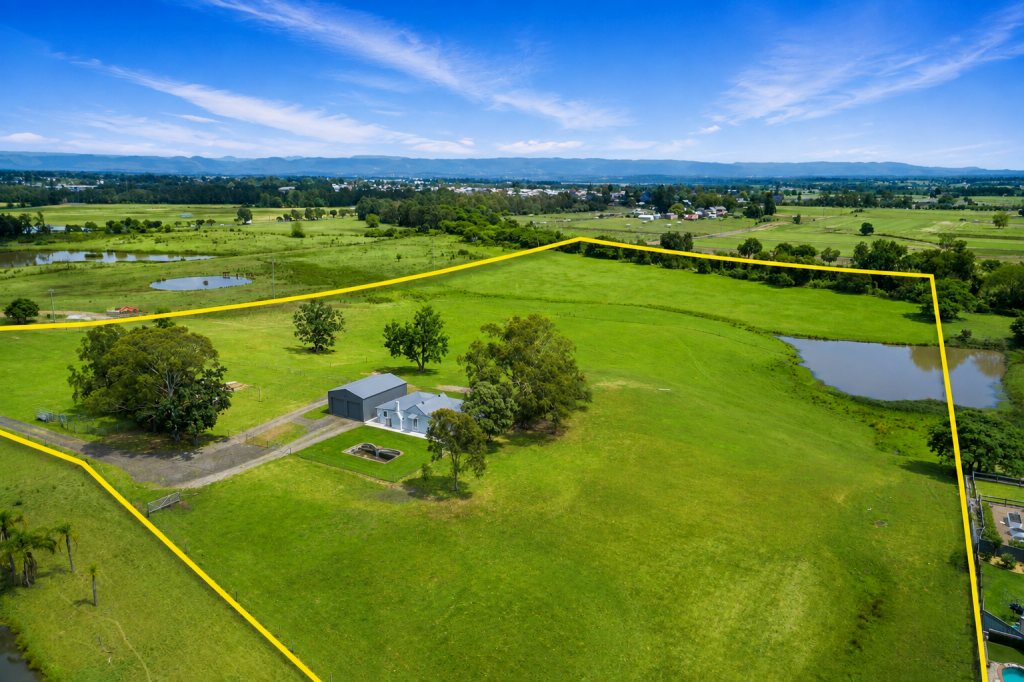 1 West Hill St, Mcgraths Hill, NSW 2756