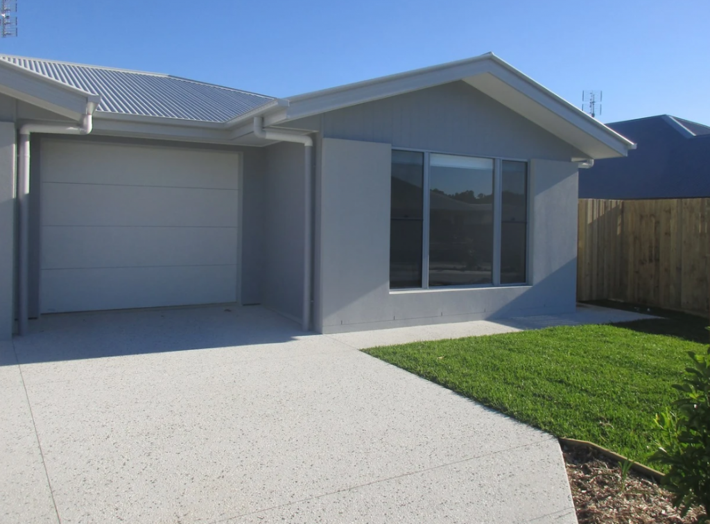 6A PERREN CRES, BLI BLI, QLD 4560