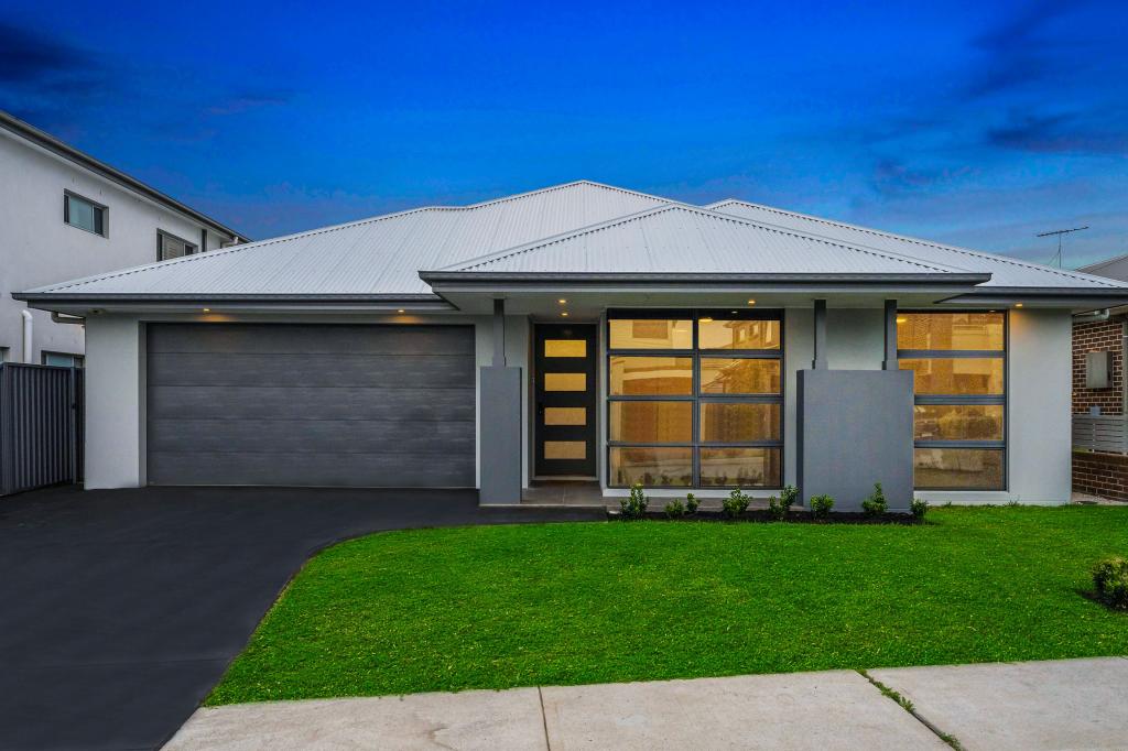 13 LORRAINE RD, EDMONDSON PARK, NSW 2174