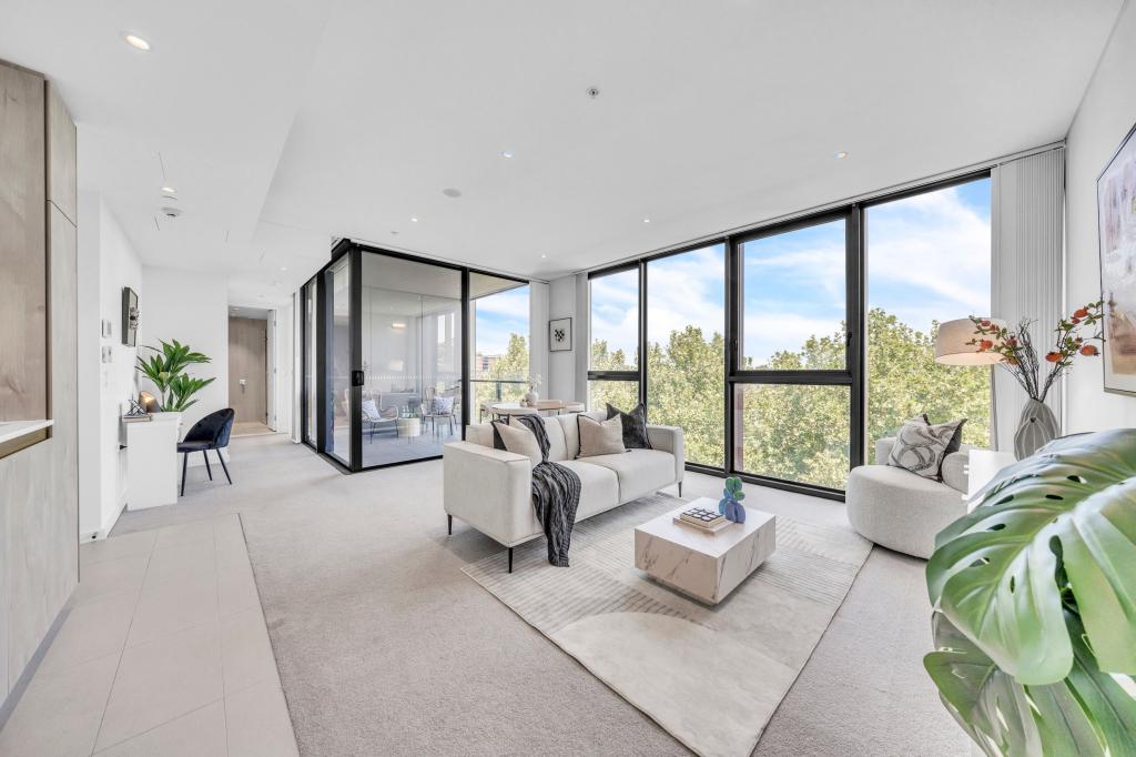 303/16C EVANS AVE, EASTLAKES, NSW 2018