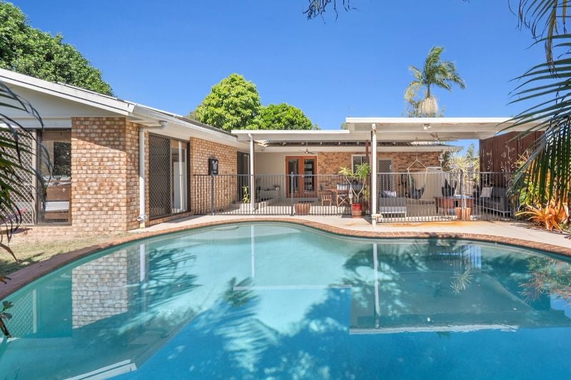 30 Moatah Dr, Beachmere, QLD 4510