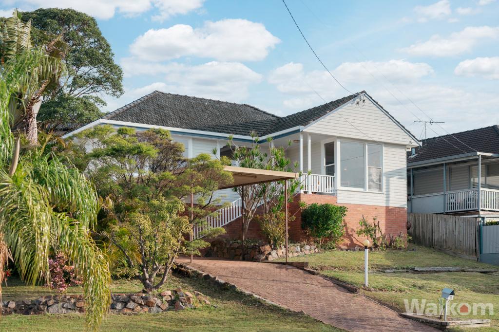 18 Crossland St, Adamstown Heights, NSW 2289