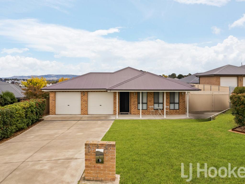 11 Jade Cl, Kelso, NSW 2795