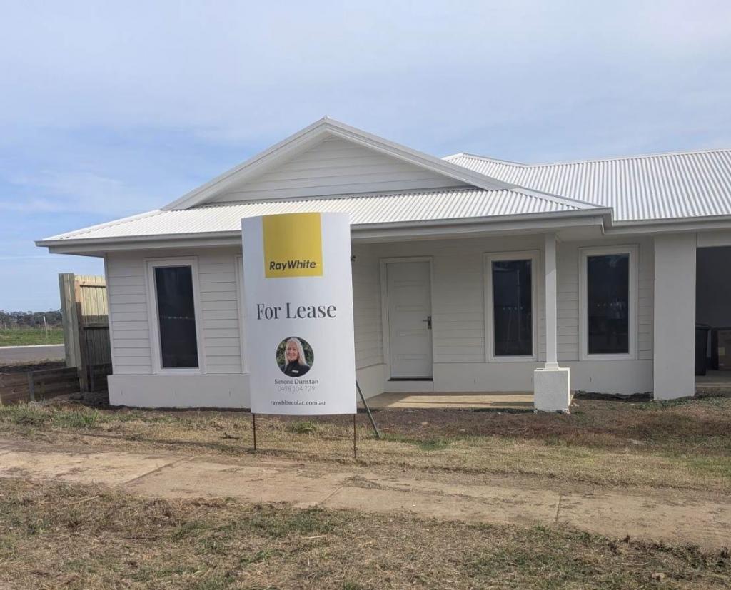 2 Mary Cres, Timboon, VIC 3268