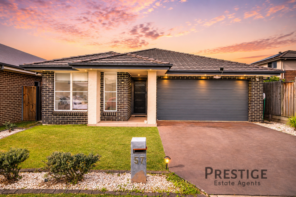 57 COURTNEY LOOP, ORAN PARK, NSW 2570