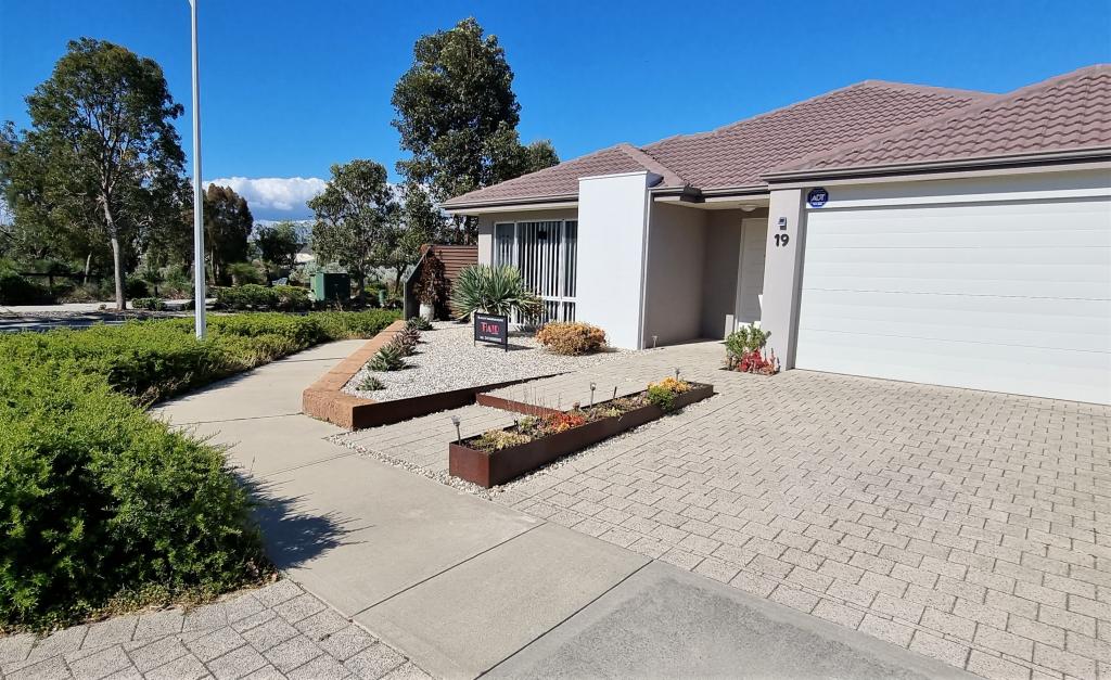 19 Cuddlepie Turn, Banksia Grove, WA 6031