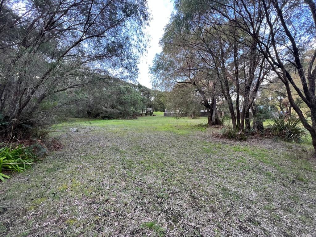 17 Peppermint Way, Peaceful Bay, WA 6333