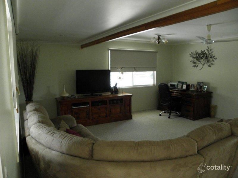 9 Ney St, Moranbah, QLD 4744